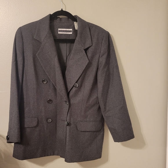 Amanda Smith Jackets & Blazers - Amanda Smith Petites Women's Gray Double-Breasted Pure Wool Blazer. Size 10P